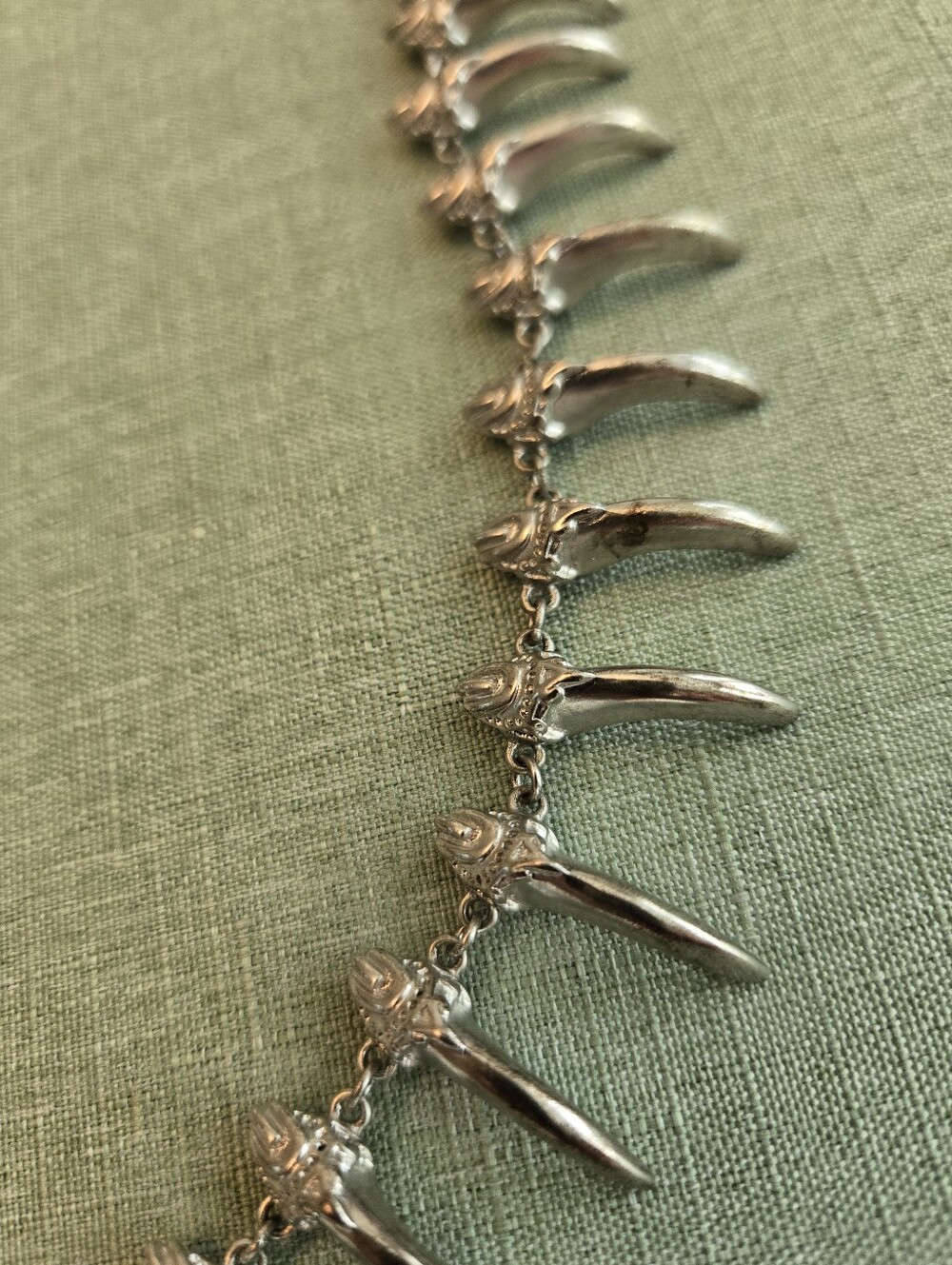 Kendra Scott Statement Necklace. Rare find. Gothic inspired - Picture 3 of 5